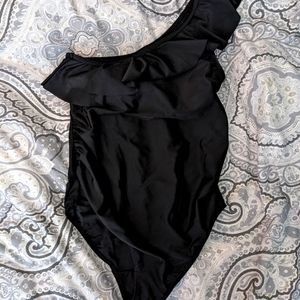 One Shoulder ruffle top maternity swimsuit Size Small by Motherhood Maternity